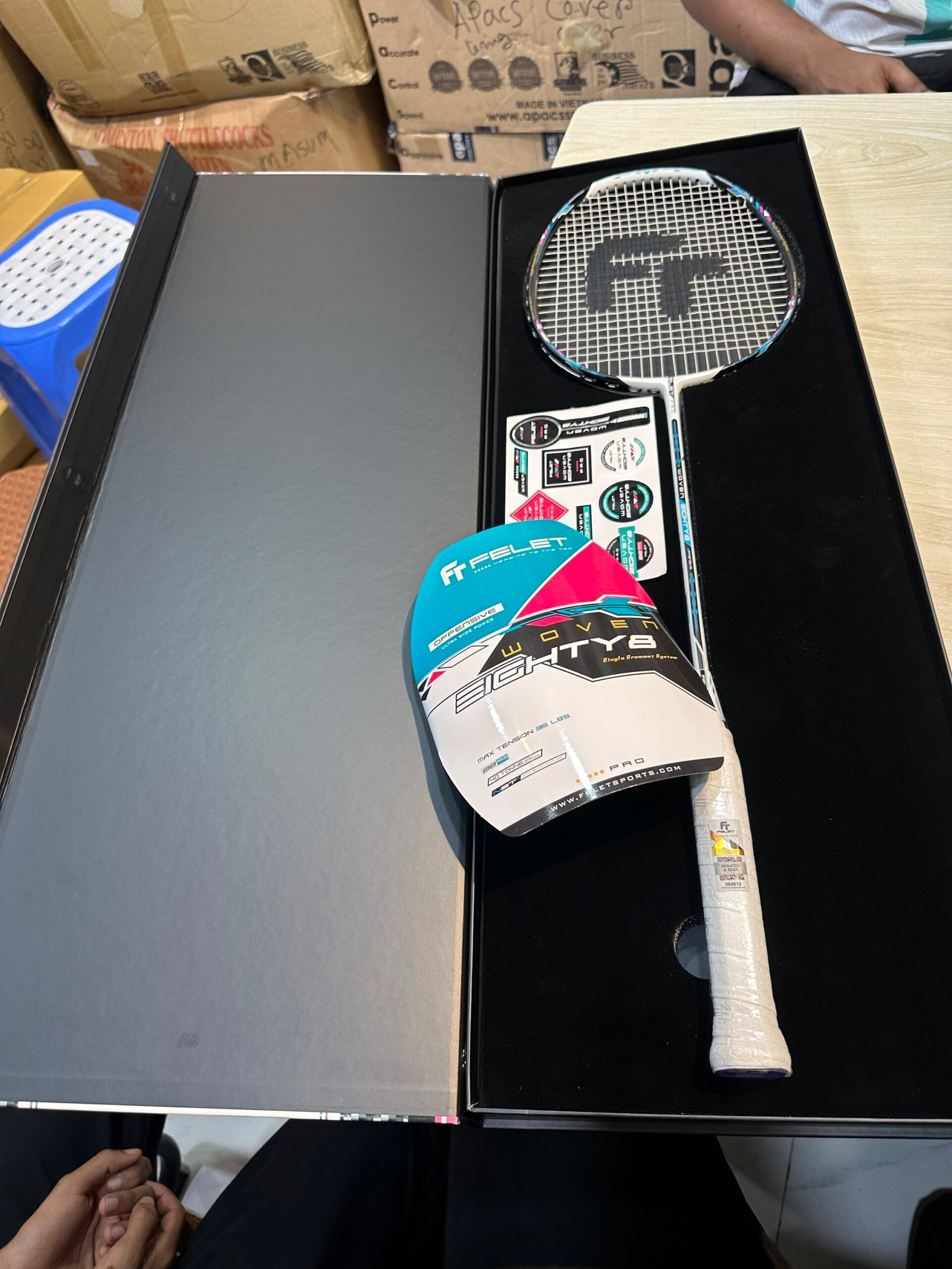 FELET WOVEN EIGHTY 8 PRO WHITE BLACK PROFESSIONAL RACKET WITH BOX